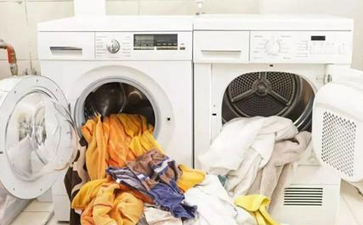 如何判斷衣物是需要水洗還是干洗？判斷方法是什么？